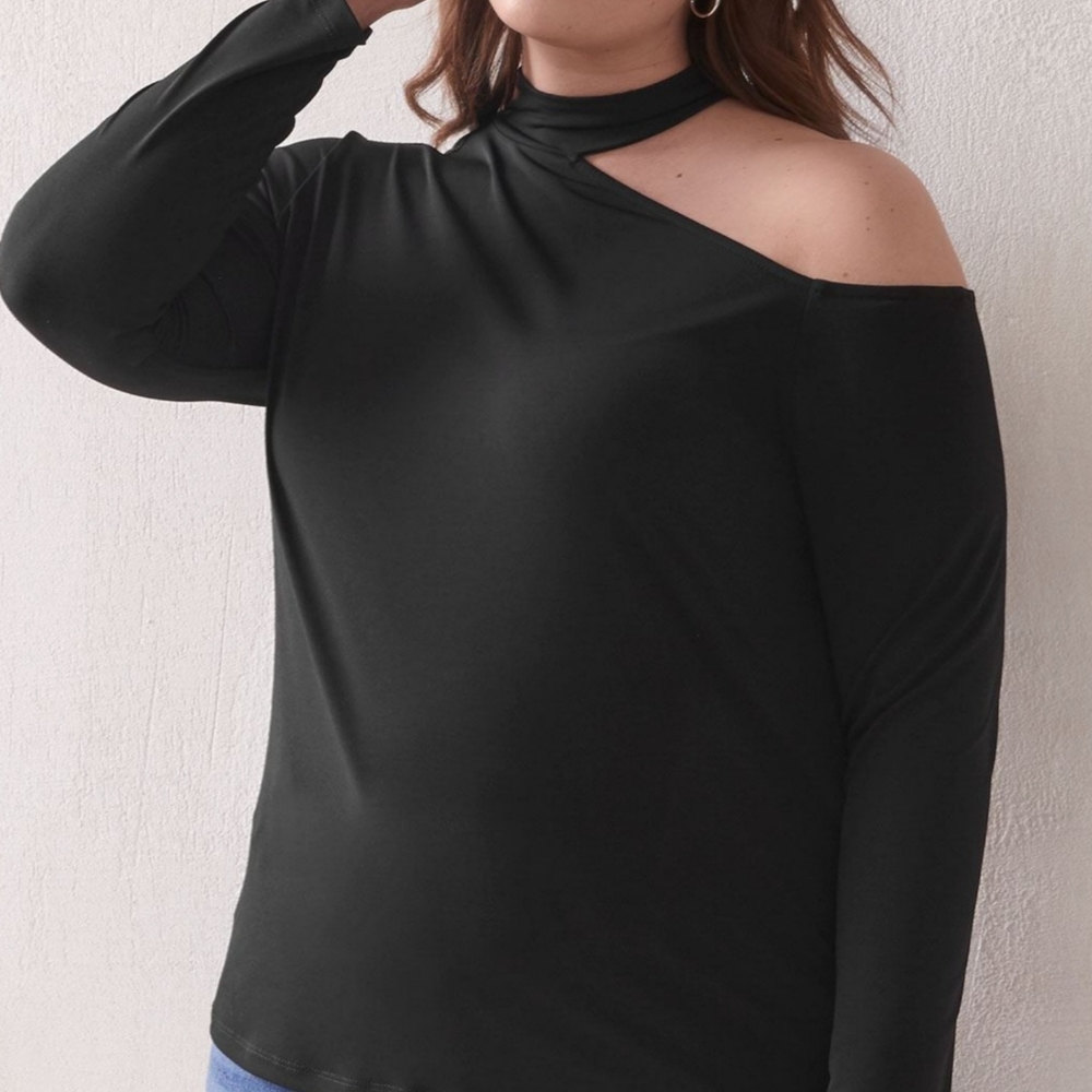 🥳 Host Pick 🥳 🆕️Love & Legend Top Size 1X